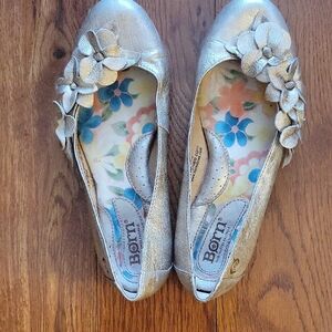 Born Women's Gold Floral Ballet Flats